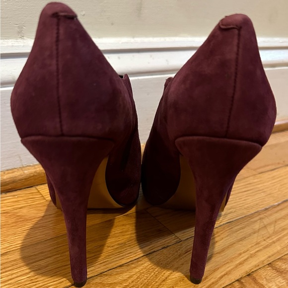 NEW BCBGeneration Priyah Burgundy Suede Platform Heel Bootie - Picture 4 of 6
